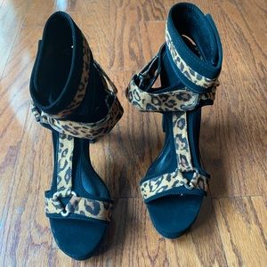 MACKINJ Black & Animal Print Swede Platform Sandal Size 11